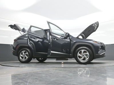 2022 Hyundai TUCSON SE