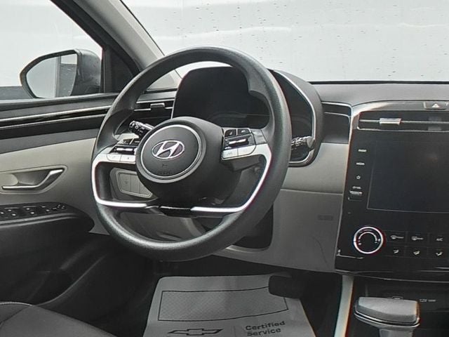 2022 Hyundai TUCSON SE