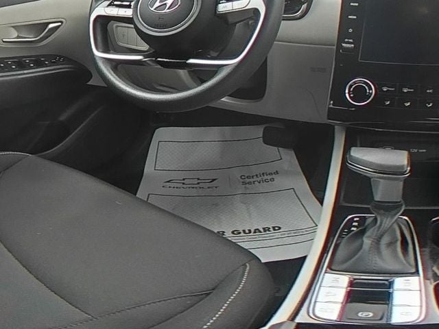 2022 Hyundai TUCSON SE