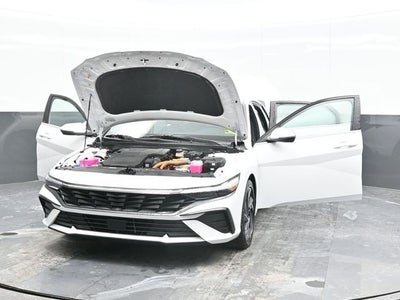2025 Hyundai ELANTRA HYBRID Limited