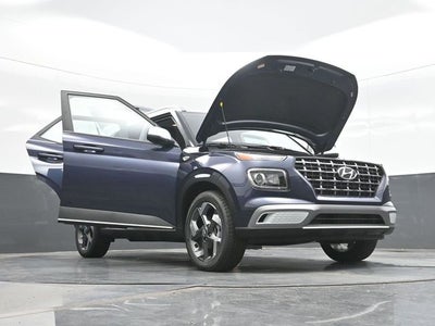2026 Hyundai VENUE SEL W/Two-Tone Roof