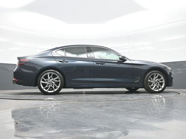 2022 Genesis G70 2.0T