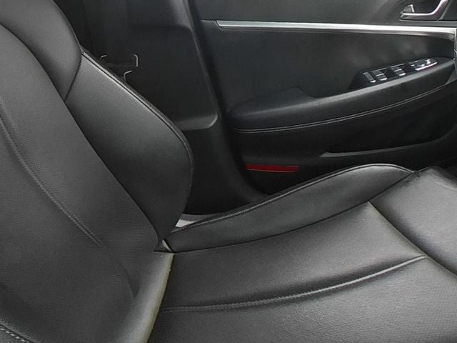 2022 Genesis G70 2.0T