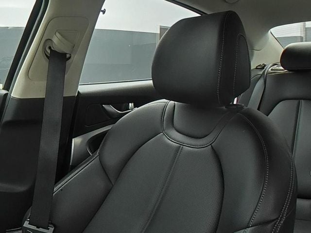 2022 Genesis G70 2.0T