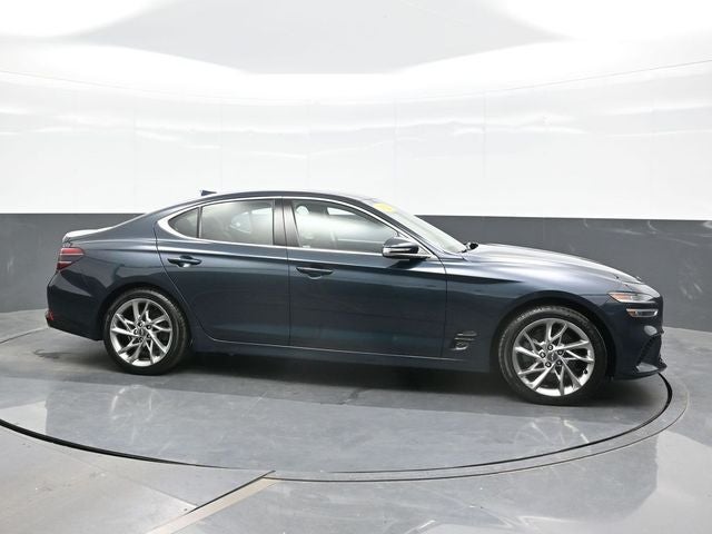 2022 Genesis G70 2.0T