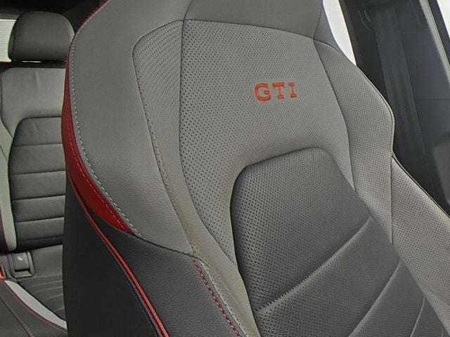 2024 Volkswagen Golf GTI SE