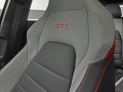 2024 Volkswagen Golf GTI SE