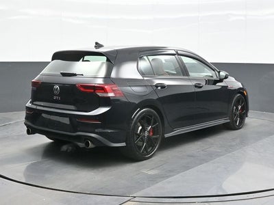 2024 Volkswagen Golf GTI SE
